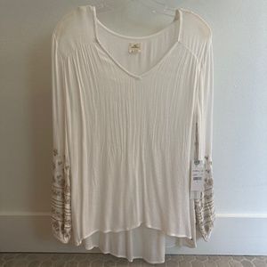 NWT O’Niell long sleeve flowy shirt